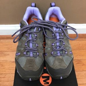 New with box Merrell shoes